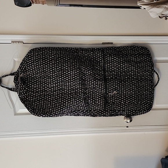 VERA BRADLEY SUIT BAG - Picture 2 of 3